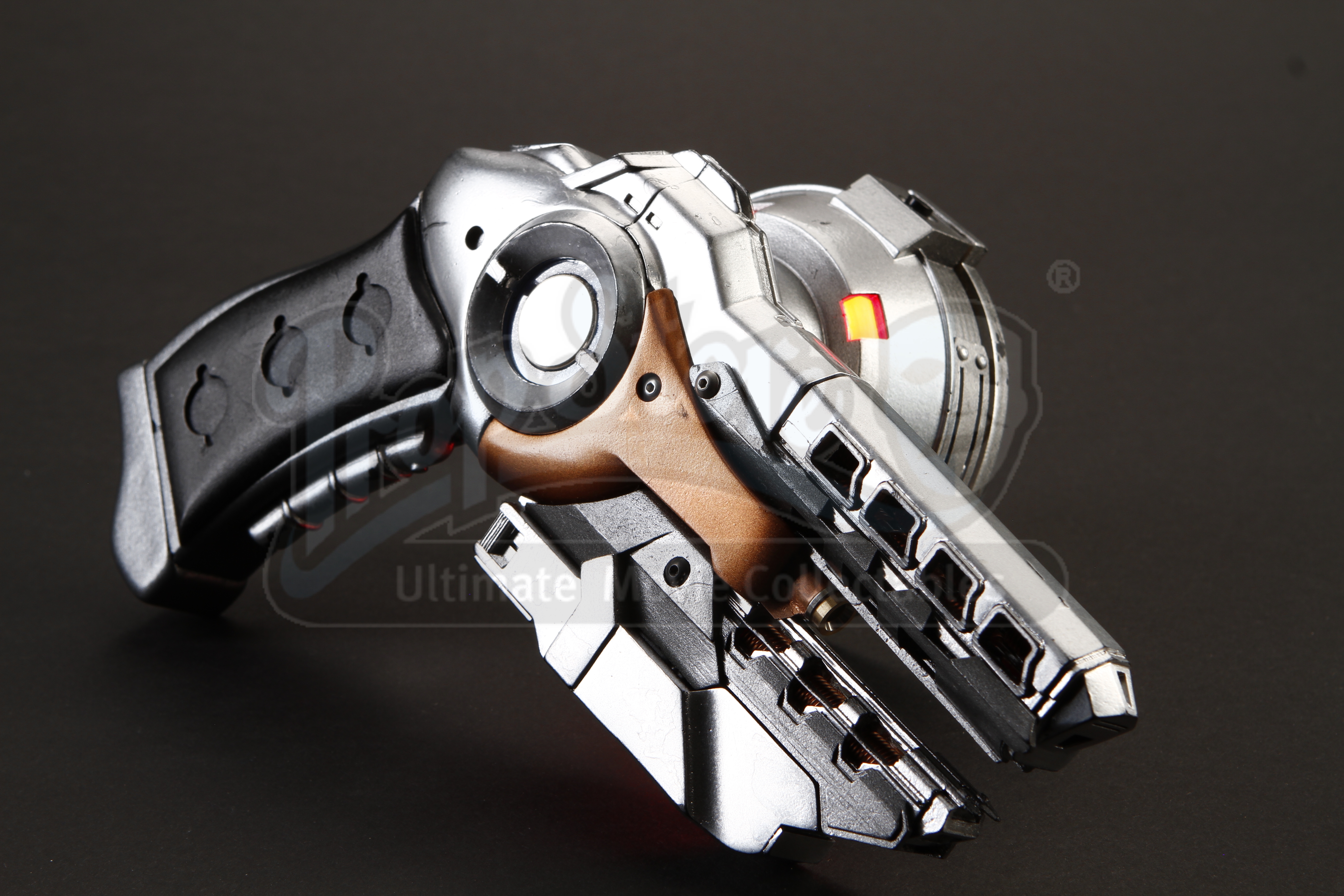 ENDER'S GAME Light Up Flash Gun and Charger 03 Current price 5700