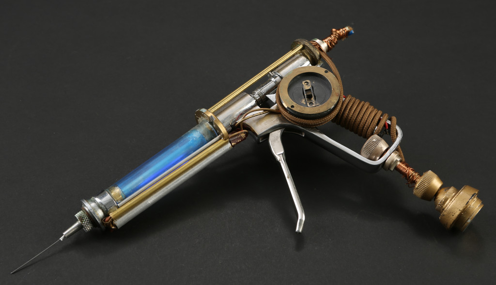 72625_Dr. Jekyll's Prototype Light-Up Serum Gun_1