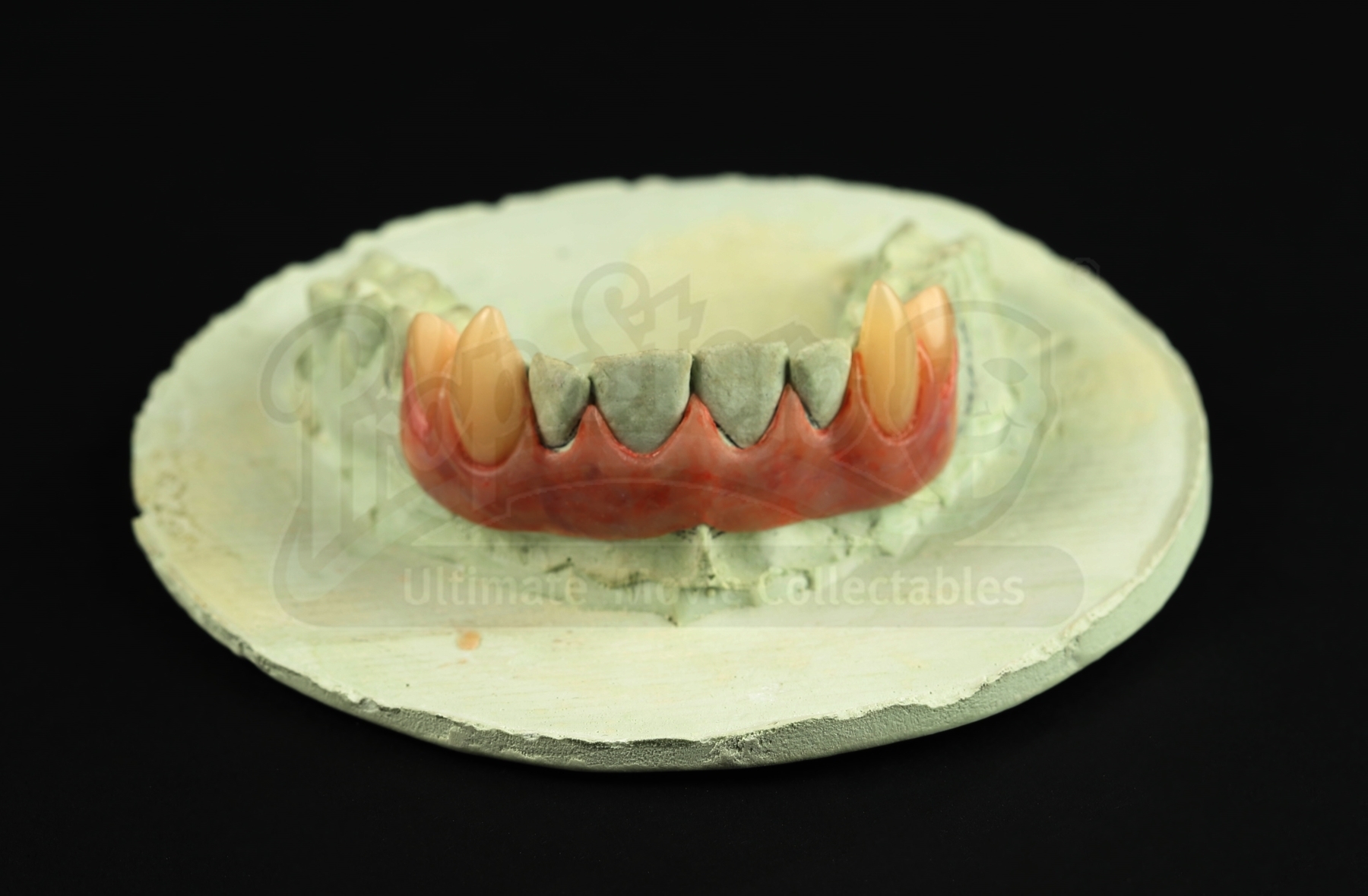 BRAM STOKER'S DRACULA (1992) Dracula (Gary Oldman) Fangs on Teeth