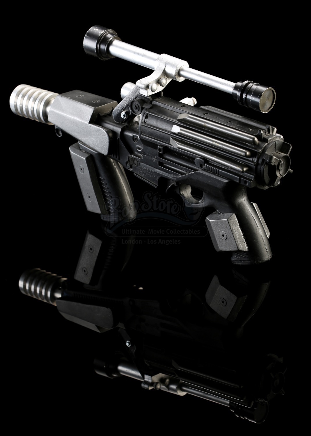 STAR WARS: THE PHANTOM MENACE (1999) - Royal Naboo Guard's CR-2 Blaster ...