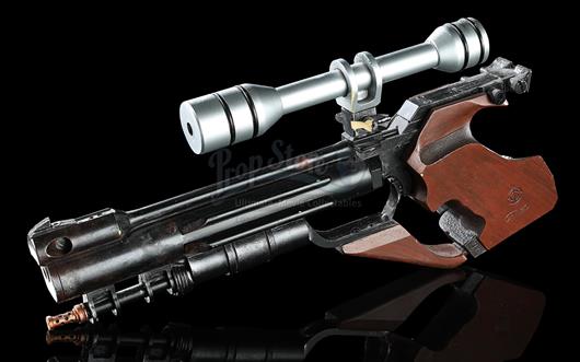 STAR WARS: THE PHANTOM MENACE (1999) - Naboo Security Officer Blaster ...