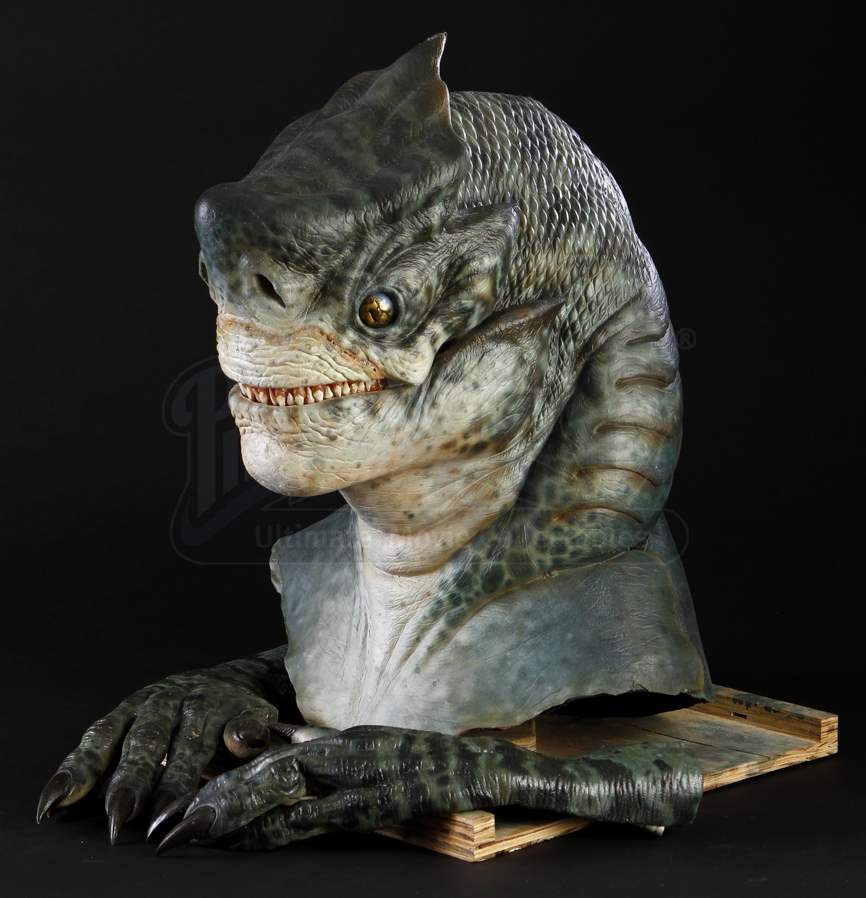 MEN IN BLACK II 2002 Shark Guy Mask And Gloves Current Price 3500