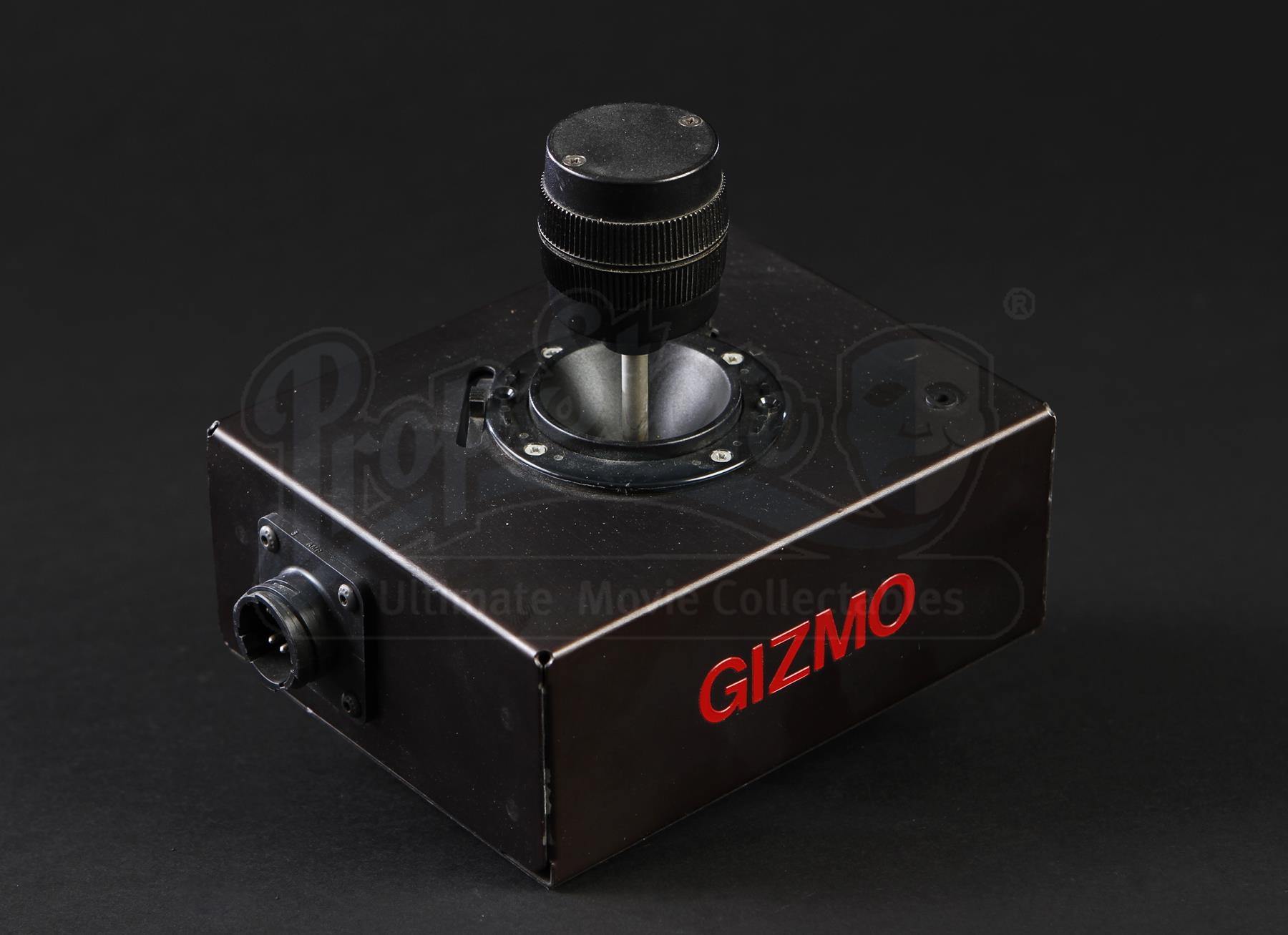 GREMLINS 2 THE NEW BATCH (1990) Gizmo Puppet Joystick Current