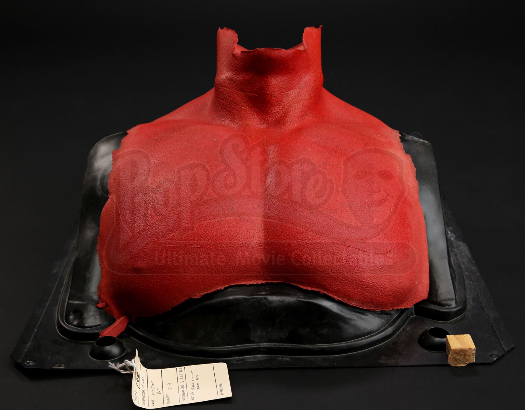 Hellboy Device HELLBOY (2004) - Hellboy (Ron Perlman) Appliance Set
