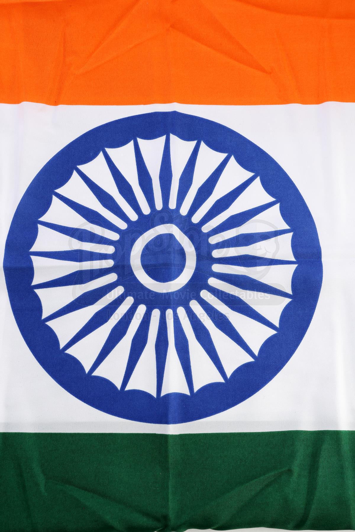 THE TWILIGHT SAGA ECLIPSE (2010) Forks High School Cafeteria Flags