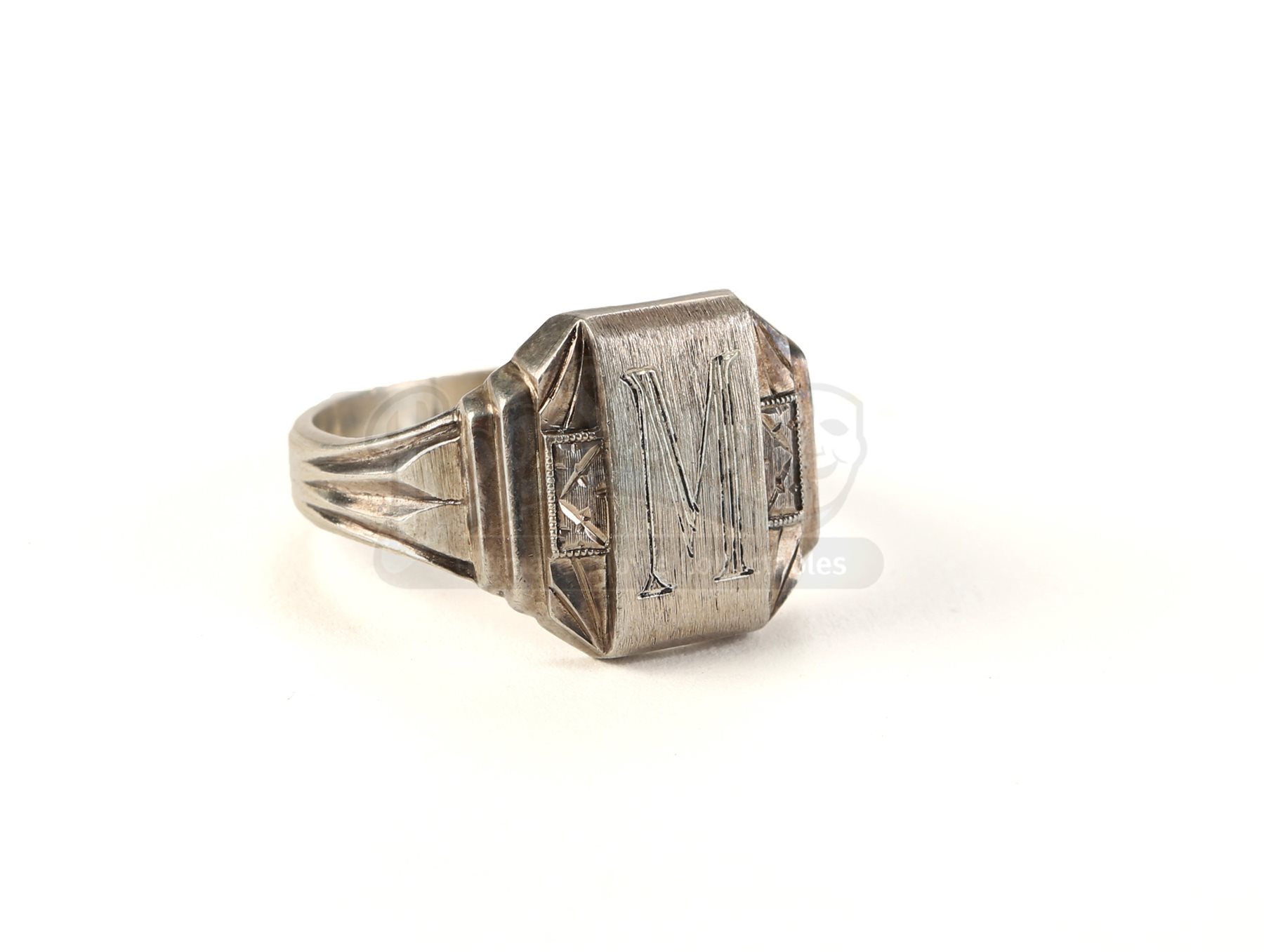 Edward Cullen’s Flashback Masen Ring - Current price: $750
