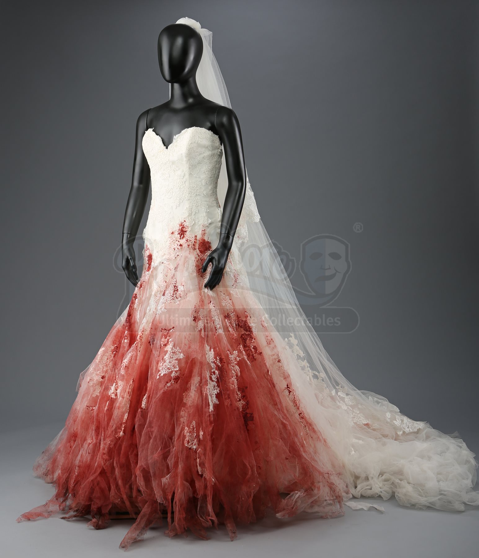 Bella Swan s Bloodstained Nightmare Wedding Dress And Veil Current Price 2500