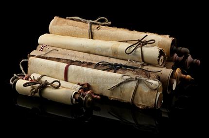 Medivh's (Ben Foster) Library Scrolls - Current price: $500