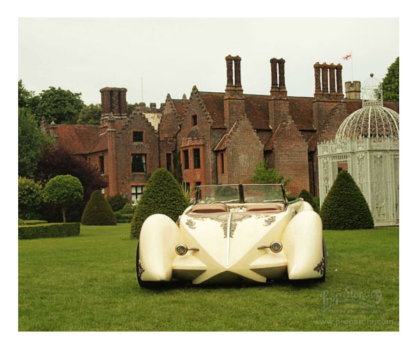The Nautilus Car Propstore Ultimate Movie Collectables the-nautilus-car-propstore-ultimate-movie-collectables