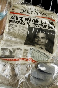 46057_Batman_and_Robin_Frozen_Guy_with_Newspaper_3