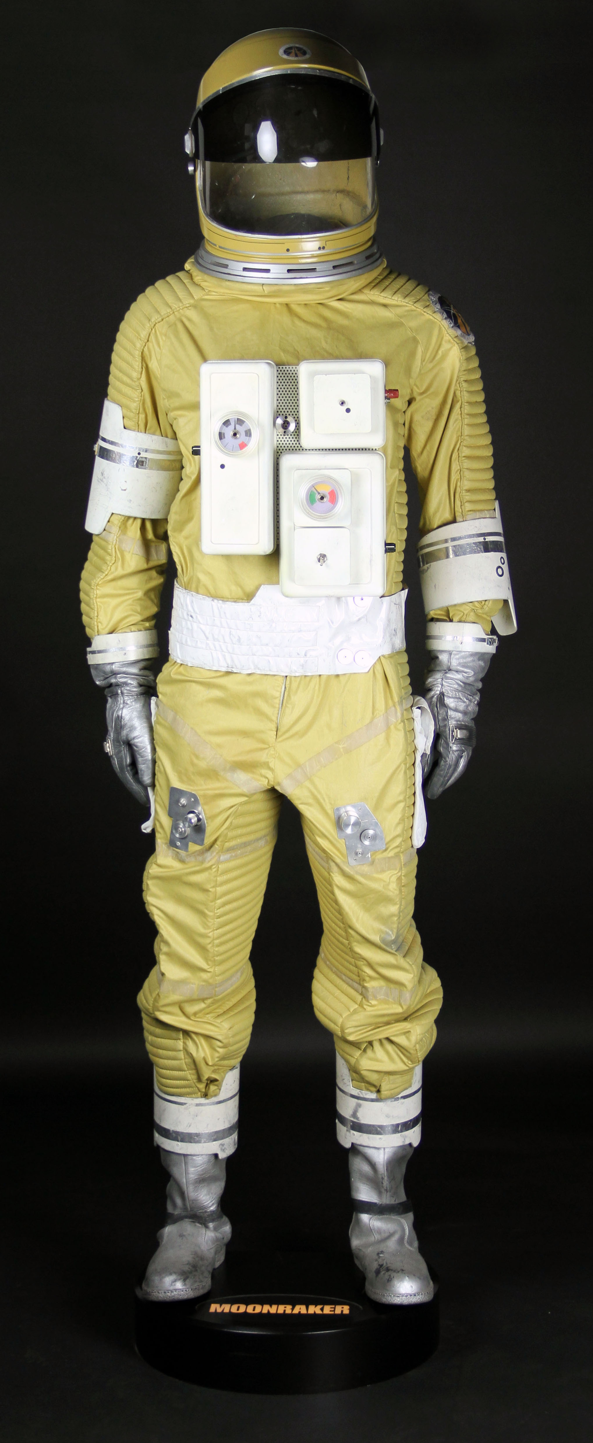 Prop Store’s Stellar Collection of Sci-Fi Space Suits | Prop Store ...
