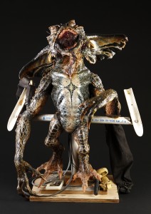 38979_Gremlins_2_Mohawk_Puppet_Detached_Legs_1