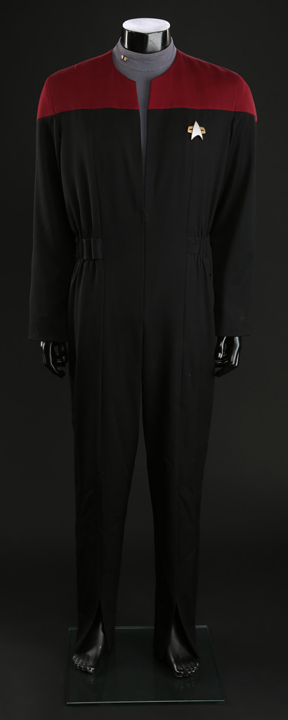 54824_Star_Trek_Voyager_Lt._Paris_Starfleet_Uniform_1