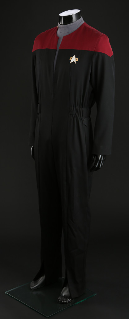54824_Star_Trek_Voyager_Lt._Paris_Starfleet_Uniform_3