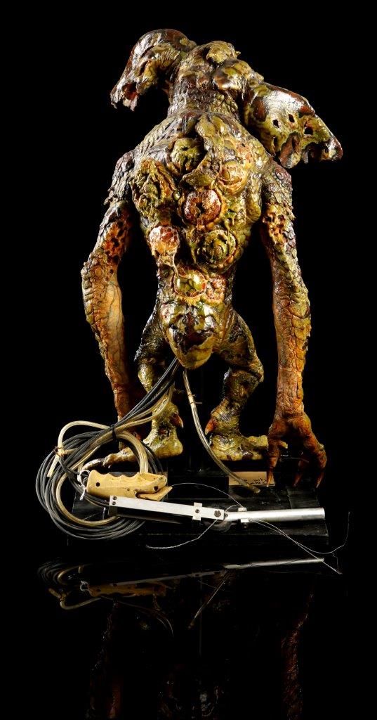64462 Gremlins 2 The New Batch Melting Gremlin Cable Controlled Puppet_4